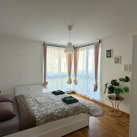 아파트 Modern 2 With Balcony In 드레스덴