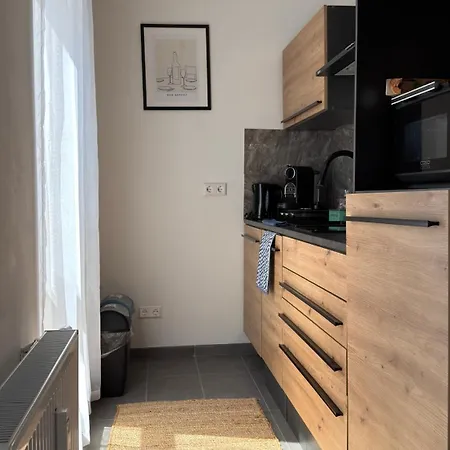 아파트 Modern 2 With Balcony In *
