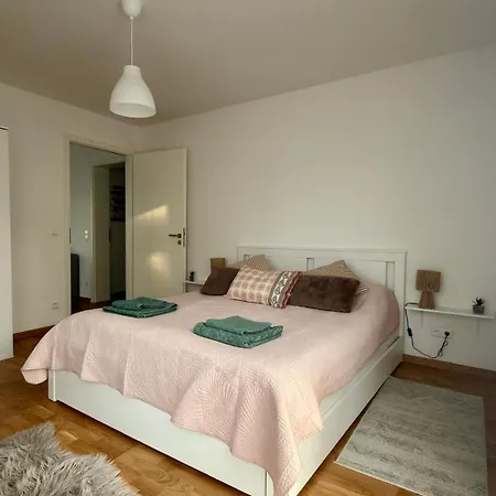 Modern 2 With Balcony In * Dresden