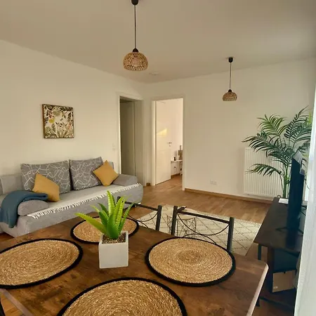Modern 2 With Balcony In Apartment