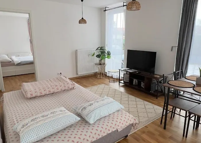 Apartamento Modern 2 With Balcony In