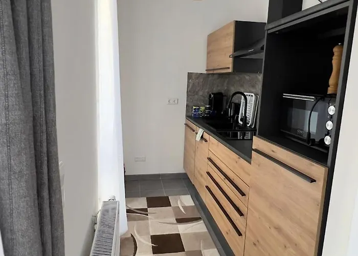 아파트 Modern 2 With Balcony In *